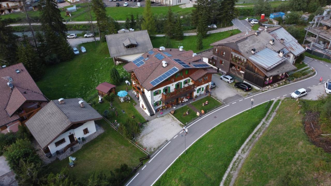 Majon del Tisler Canazei Exterior foto